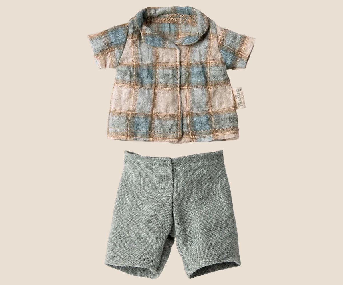 Maileg rabbit. Size 1 - classic, in shirt and shorts.