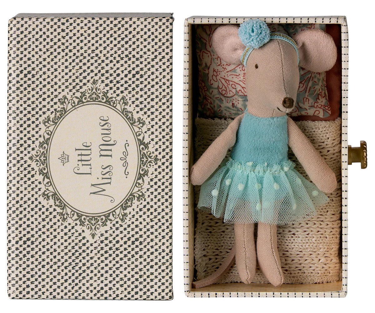 Maileg Dance Mouse in daybed. Little Sister.