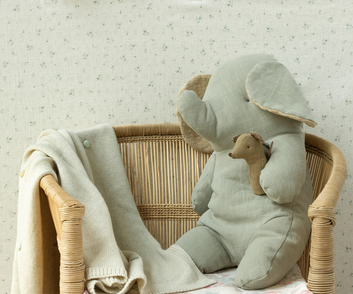 Maileg Lullaby Friends. Mouse rattle. Light umber.