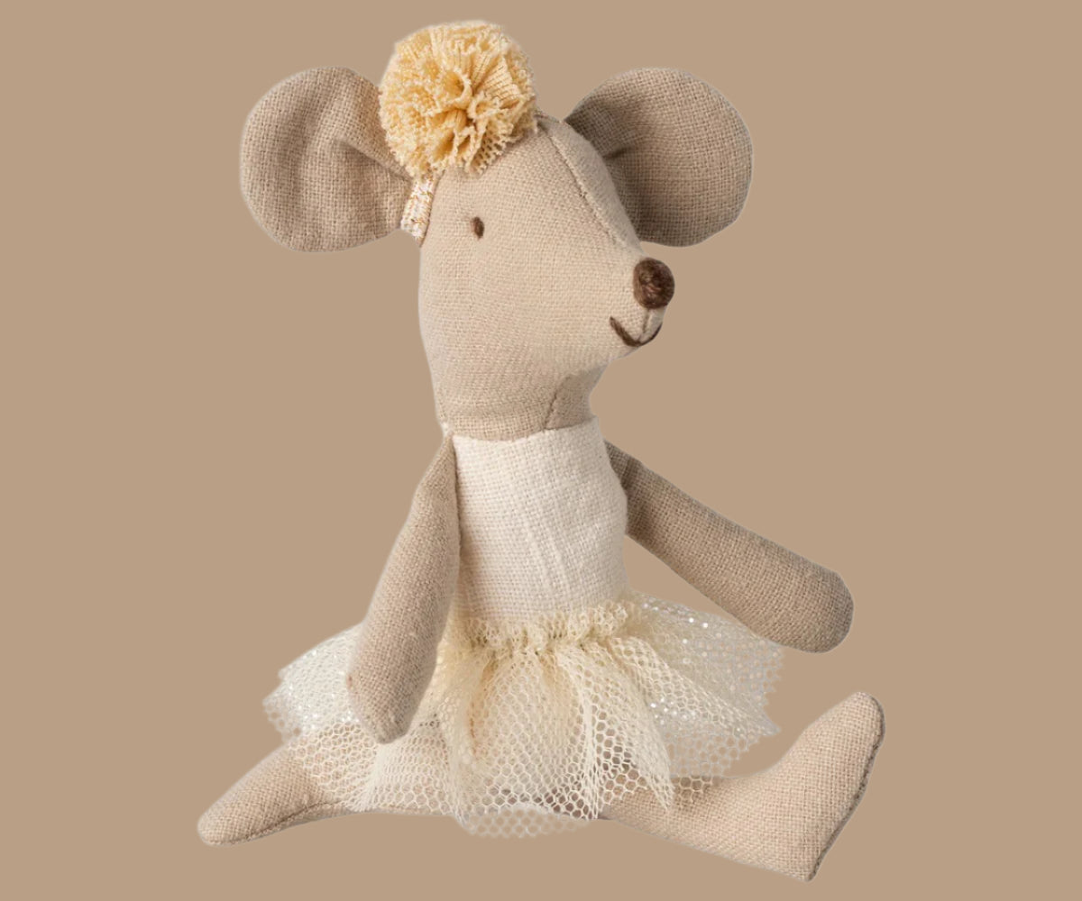 Maileg Little Sister ballerina mouse.