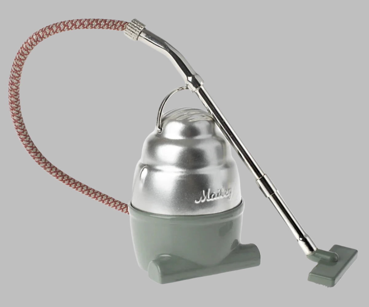Maileg Vacuum Cleaner - Mouse.