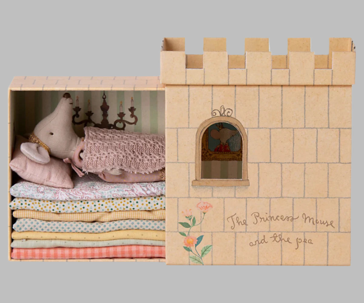Maileg Princess and the pea, Big Sister Mouse.