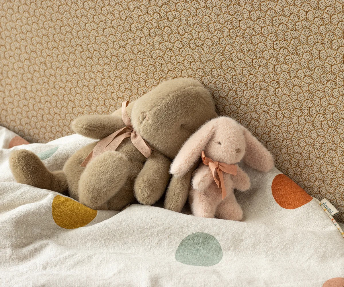 Maileg - Bunny, small. Dusty brown.