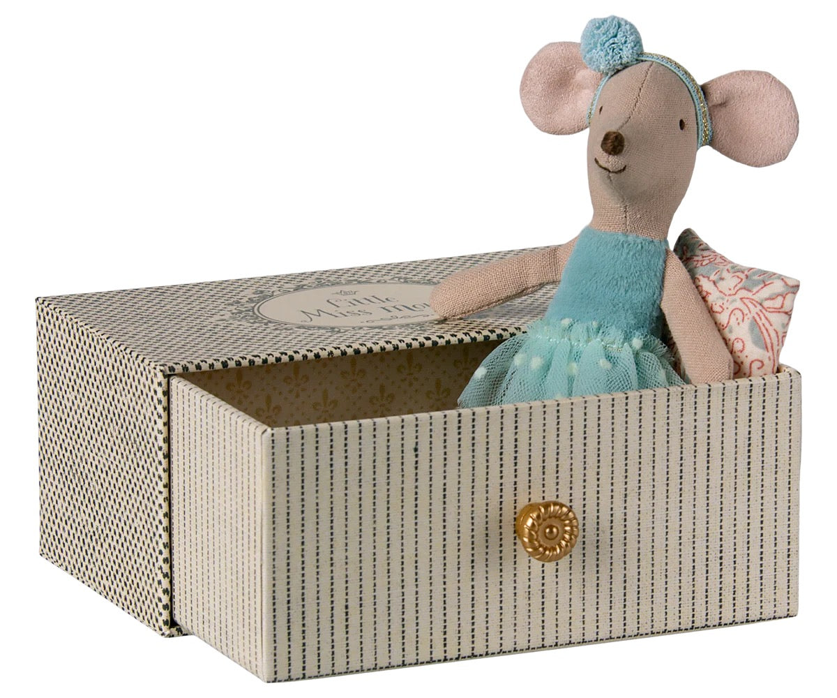 Maileg Dance Mouse in daybed. Little Sister.