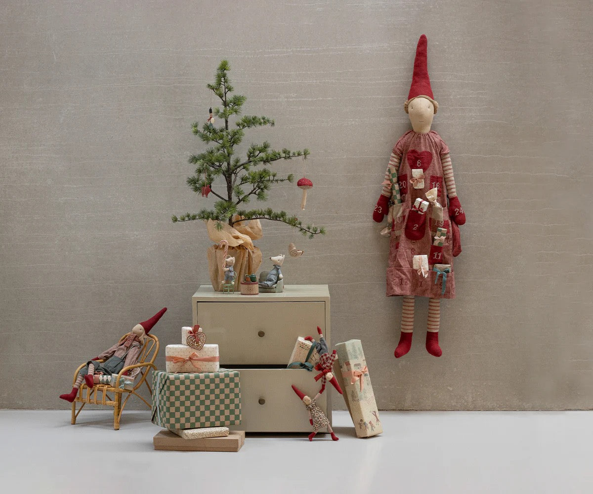 Maileg Pixy, Size 1. Girl, Winter mint dress.