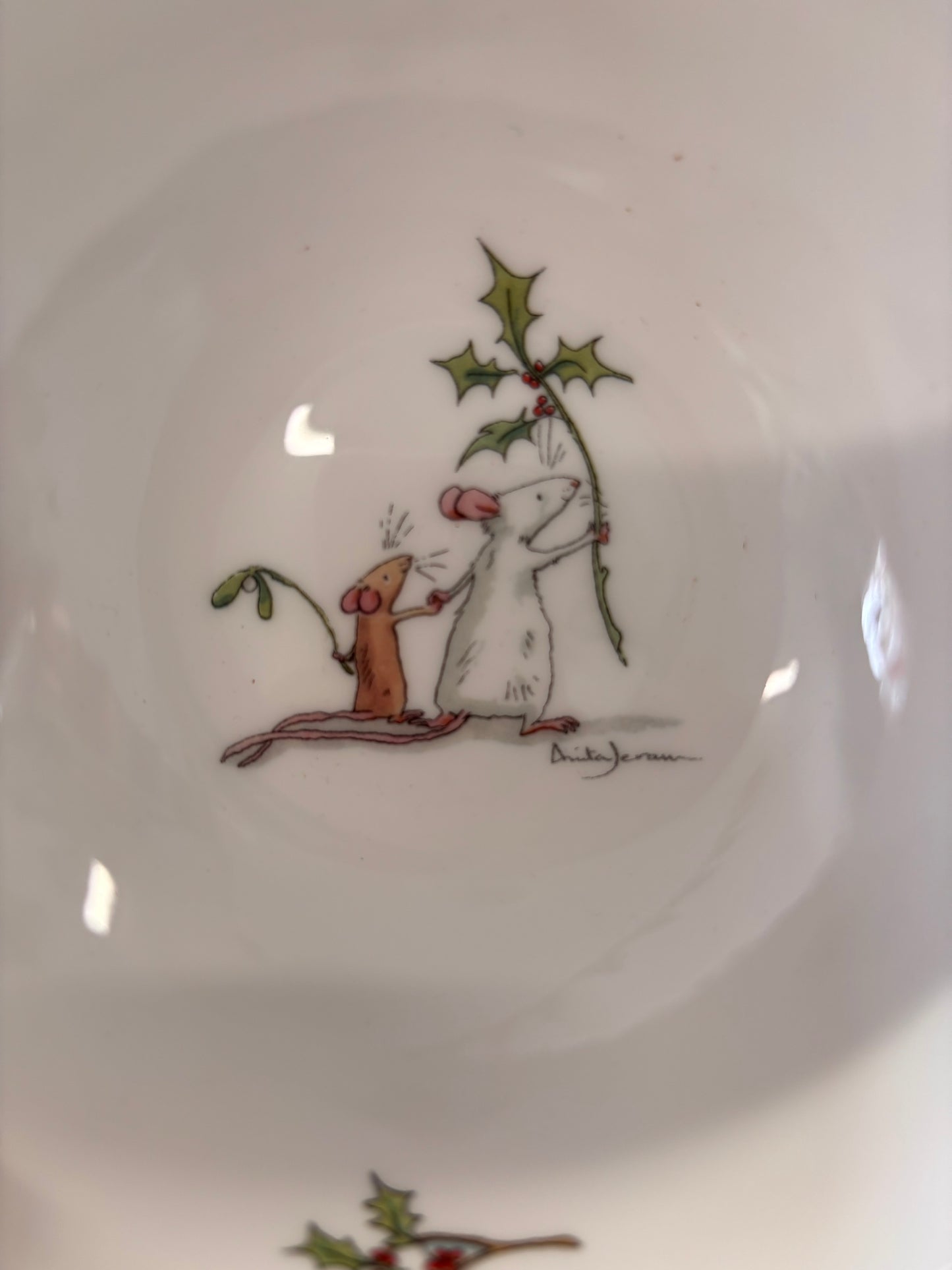 Anita Jeram - 'Here He Comes' Christmas Medium Bowl.