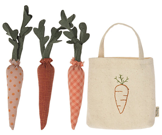 Maileg. Carrots in shopping bag. Miniature.