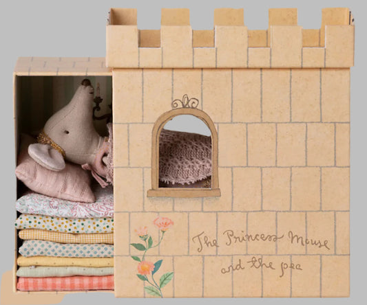 Maileg Princess and the pea, Big Sister Mouse.