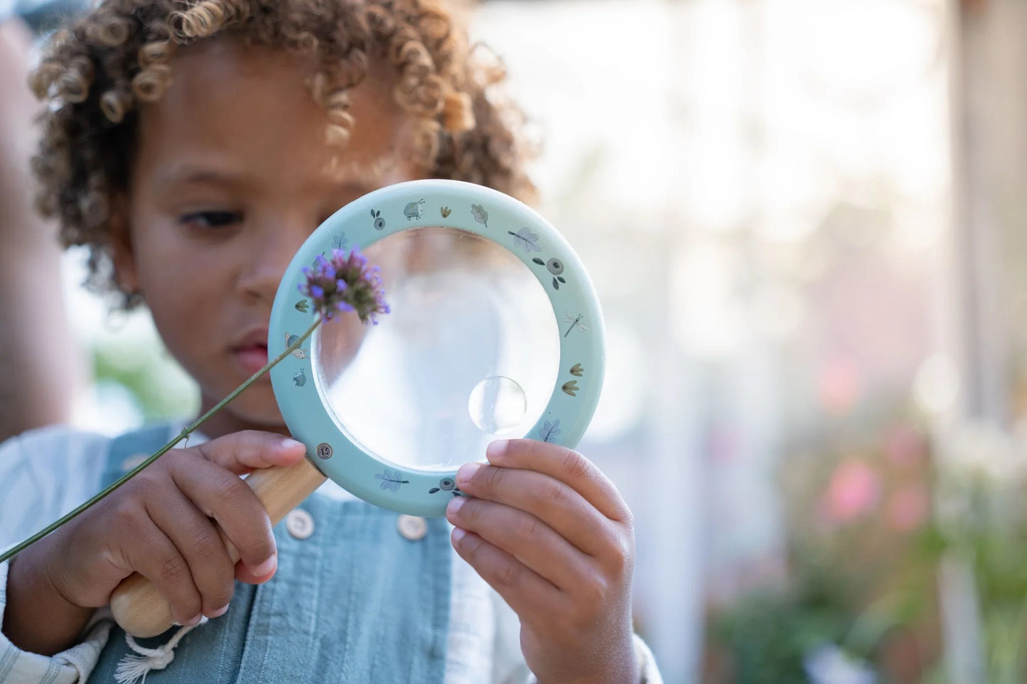 Magnifying Glass. Forest Friends.