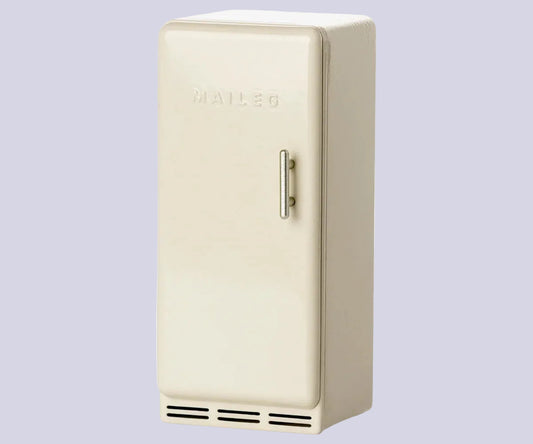 Maileg. Fridge - off-white.