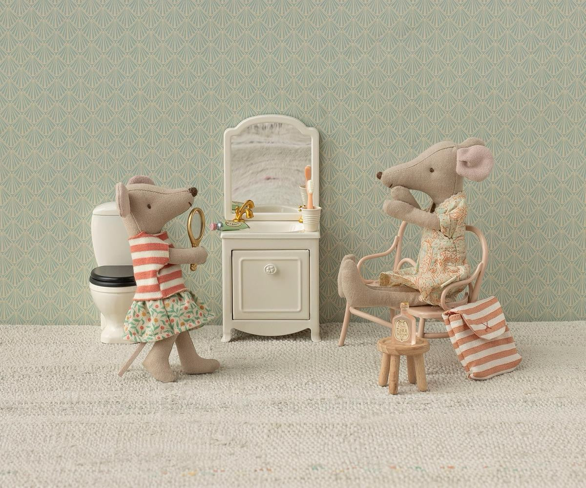 Maileg. Mum Mouse.