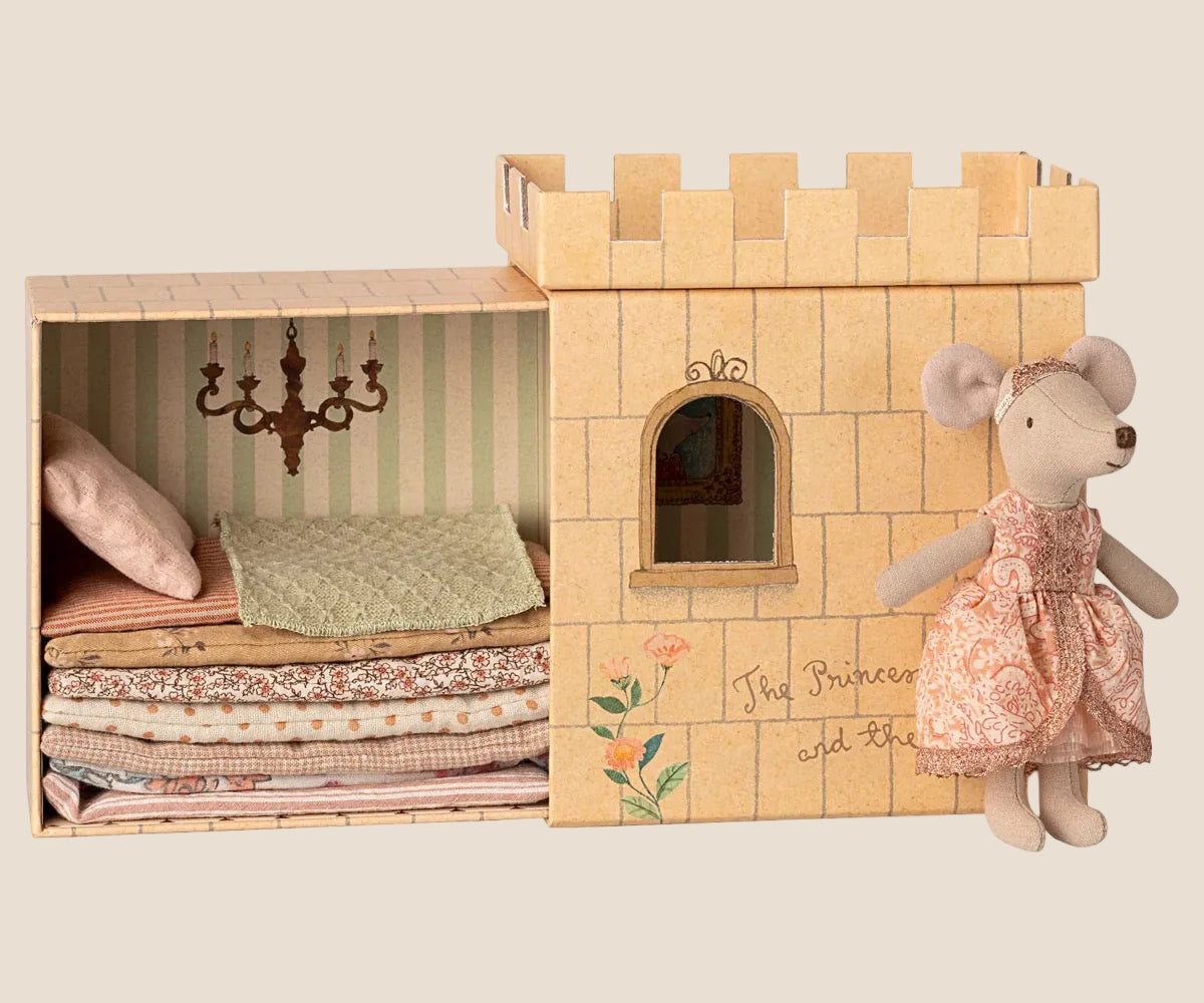 Maileg. The Princess and The Pea Mouse.