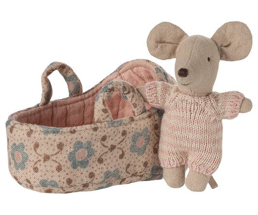 Maileg. Baby Mouse in carry cot. Rose.