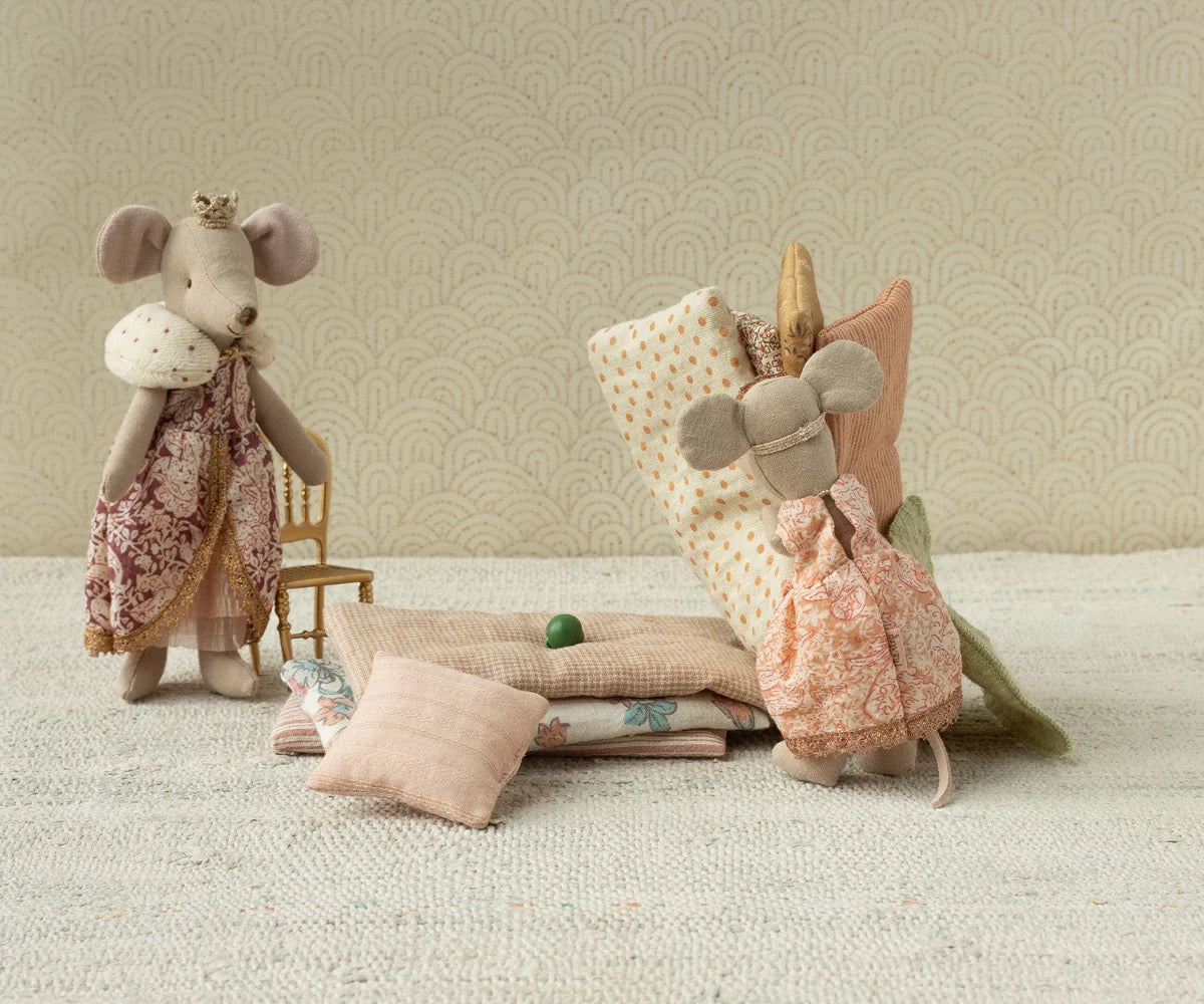 Maileg. The Princess and The Pea Mouse.