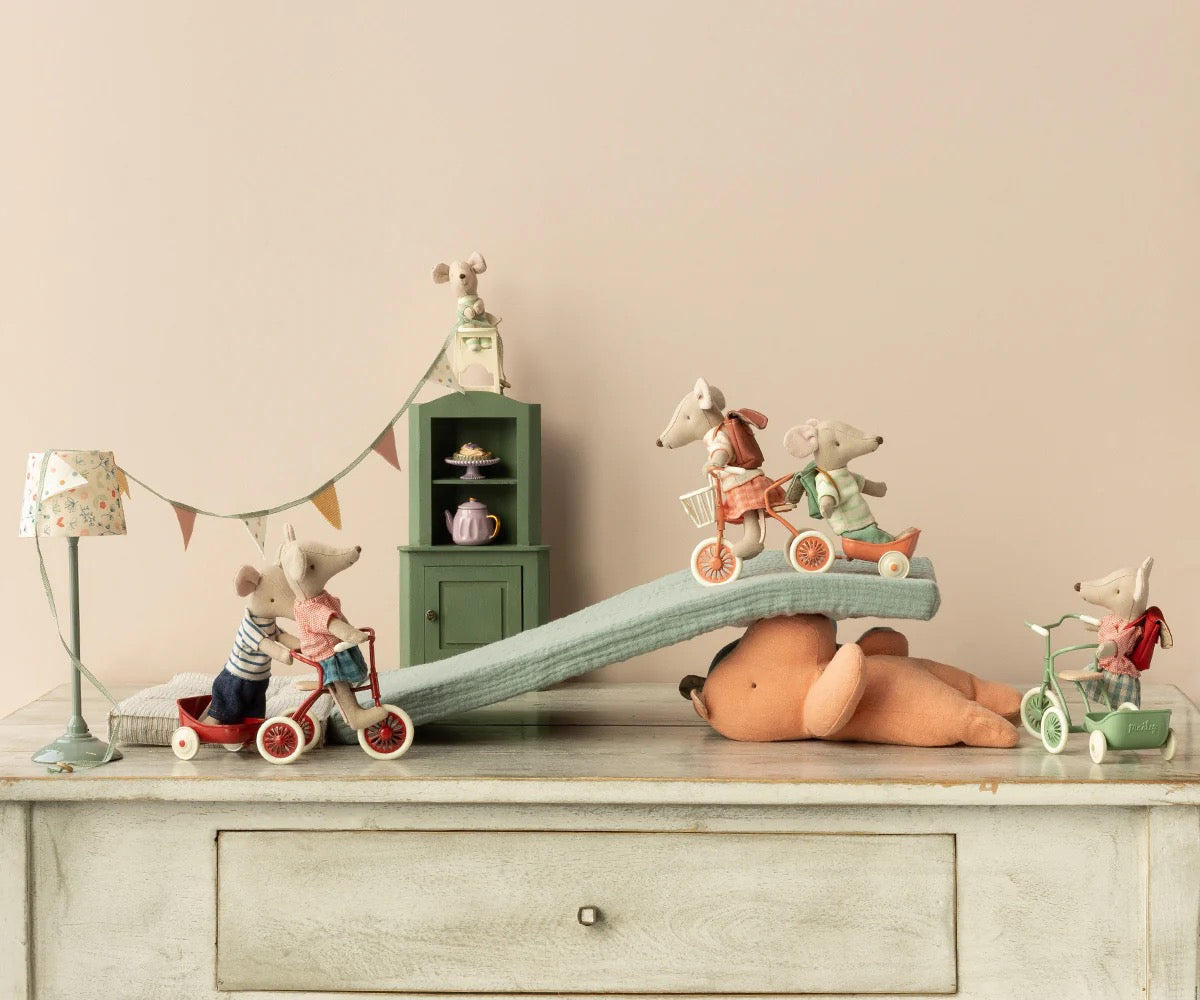 Maileg Tricycle Mouse Big Sister - Coral