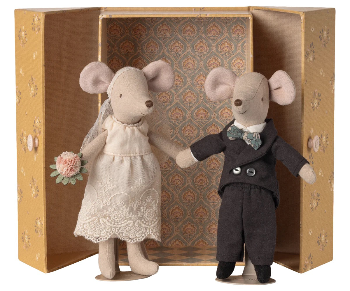 Maileg. Wedding Mice couple in box.