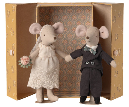 Maileg. Wedding Mice couple in box.