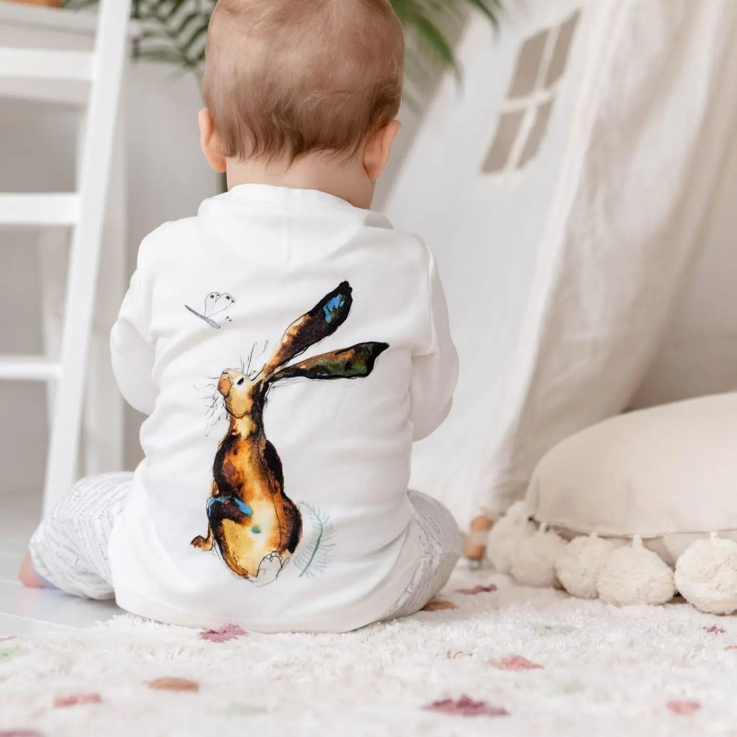 Unisex Hare Top