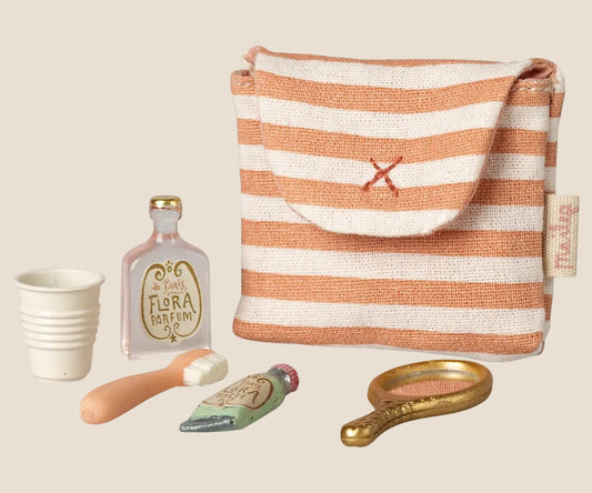 Maileg. Toothbrush set in a bag. Coral stripe.
